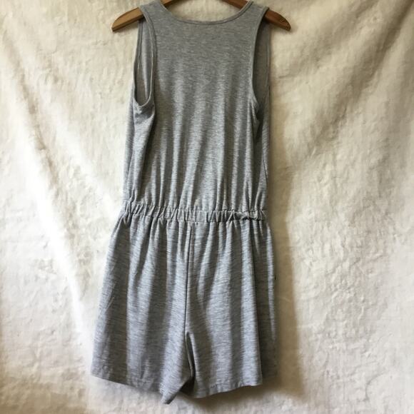 Old Navy Breathe On Gray Cross-Front V-Neck Romper - Picture 8 of 12